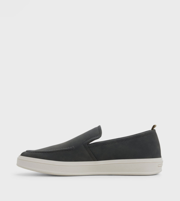 Call it Spring  Slip-ons - Black Casual Slip-ons