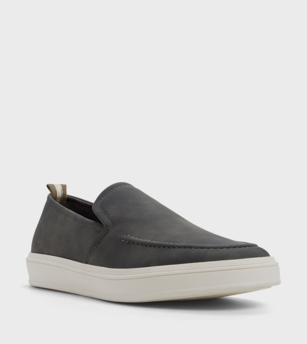 Call it Spring  Slip-ons - Black Casual Slip-ons