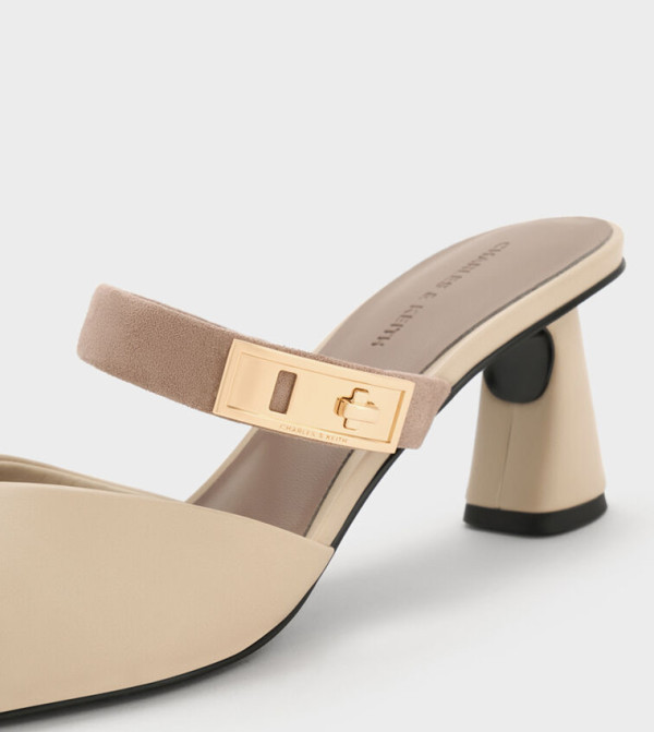 Charles & Keith  green-story - Beige Pumps