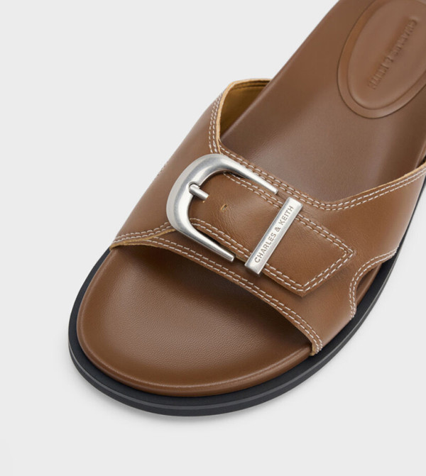 تشارلز آند كيث  الصنادل المسطحة - حنطي Flat Sandals