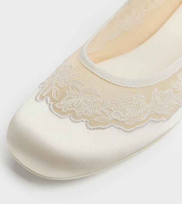 Charles & Keith Charles & Keith - White Mary Janes