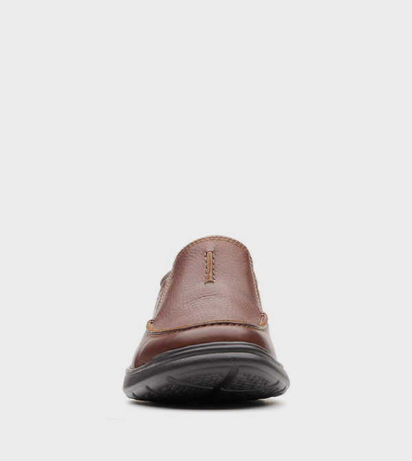 Clarks  Loafers & Moccasins - Brown undefined