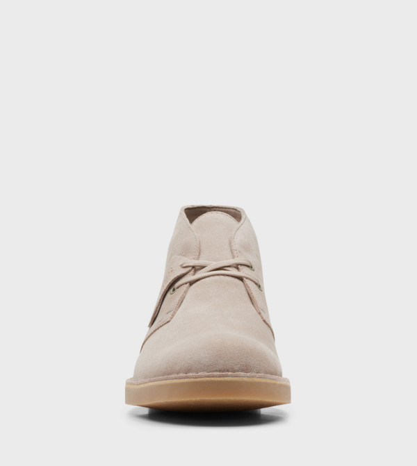 Clarks  Boots - Beige Chukka Boots