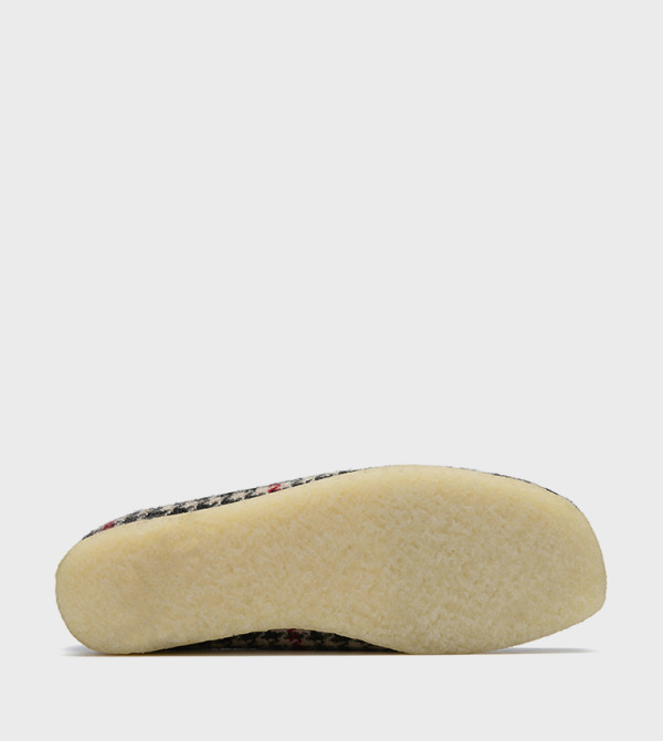 Clarks Clarks - Black Casual Slip-ons