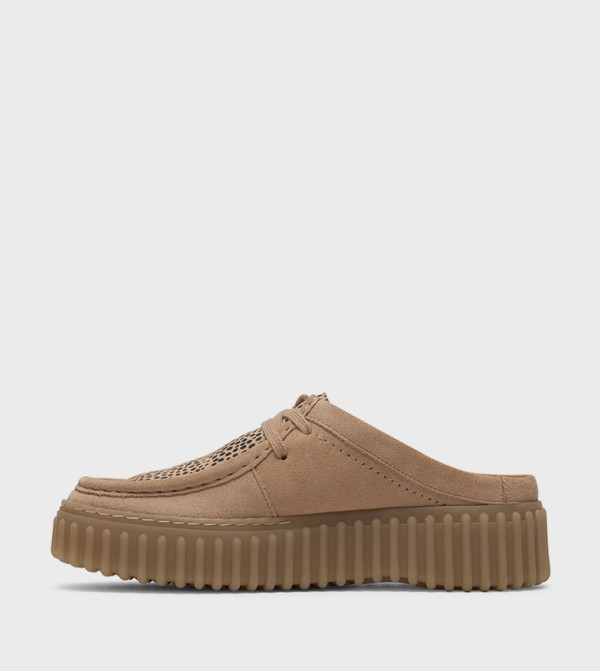 Clarks  Casual Slip-ons - Brown Casual Slip-ons
