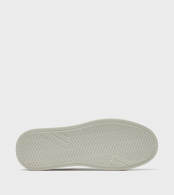 Clarks  Sneakers - Tan Low Top
