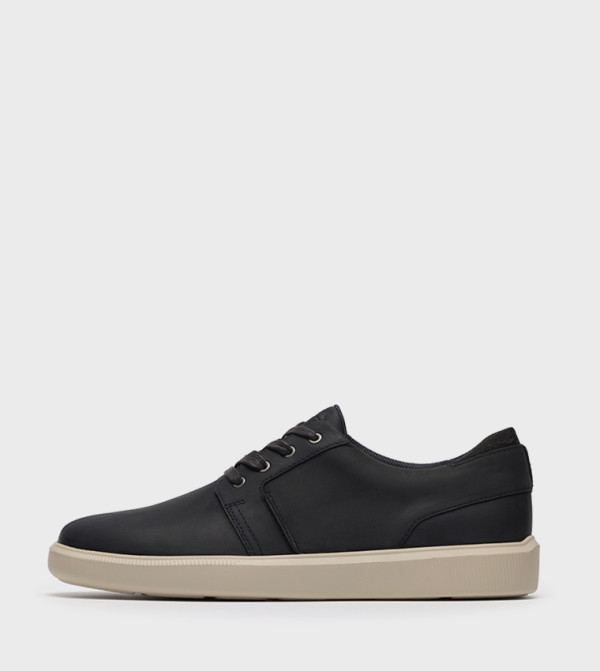 Clarks  Low Top - Navy Low Top