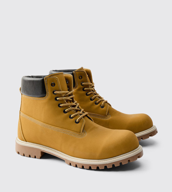 boohooMAN - Outlet  - Brown Lace up Boots