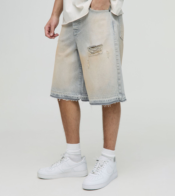 بوهو مان varsity - LIGHT GREY سراويل جينز قصيرة