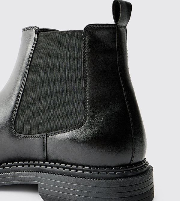 boohooMAN  Boots - Black Chelsea Boots