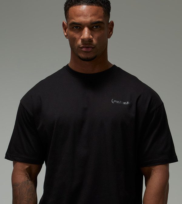 بوهو مان بوهو مان - أسود Round Neck T-Shirts