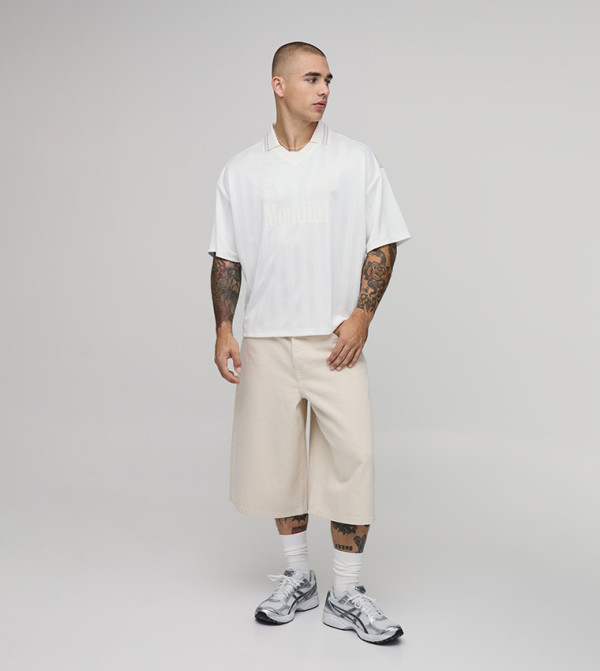 boohooMAN  - White V-Neck T-Shirts