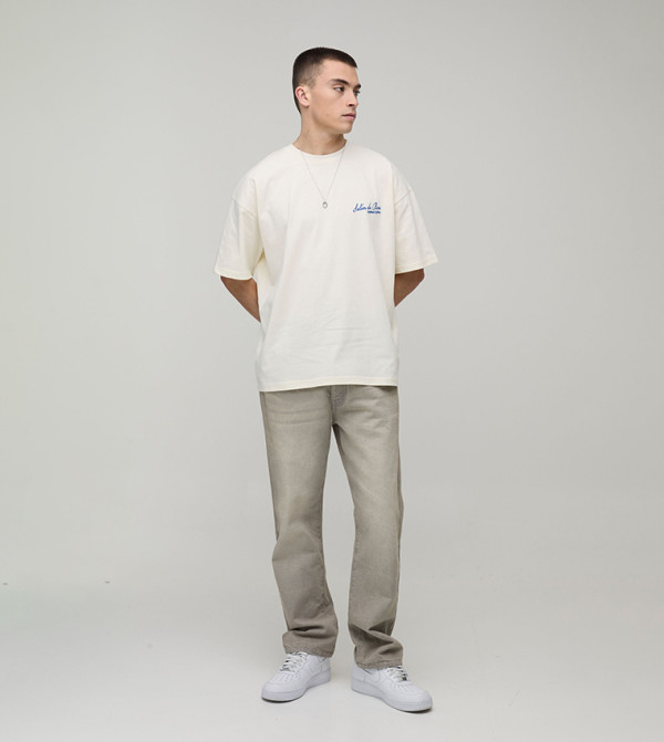 بوهو مان - بيج Round Neck T-Shirts