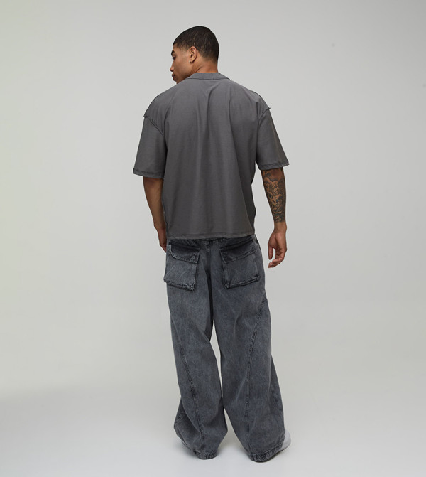 بوهو مان  - رمادي Round Neck T-Shirts