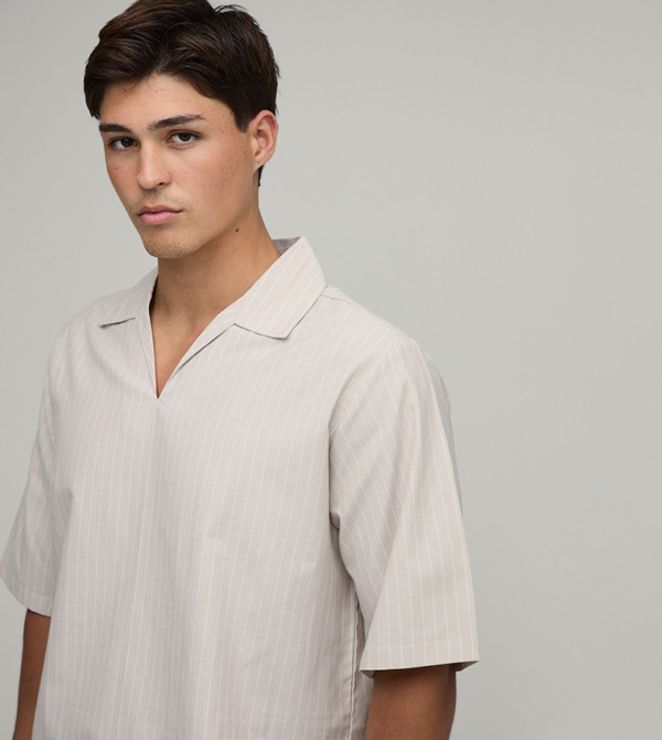 boohooMAN  Shirts - Grey Short Sleeves