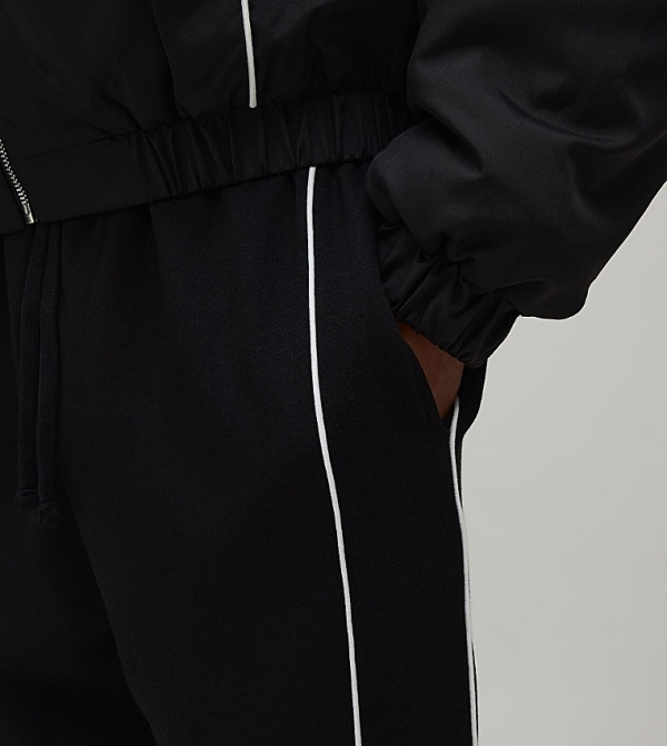 boohooMAN  Pants & Chinos - BLACK Casual Pants