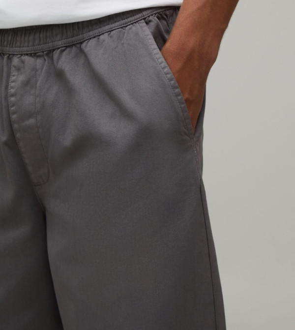boohooMAN Casual Pants - Grey Casual Pants