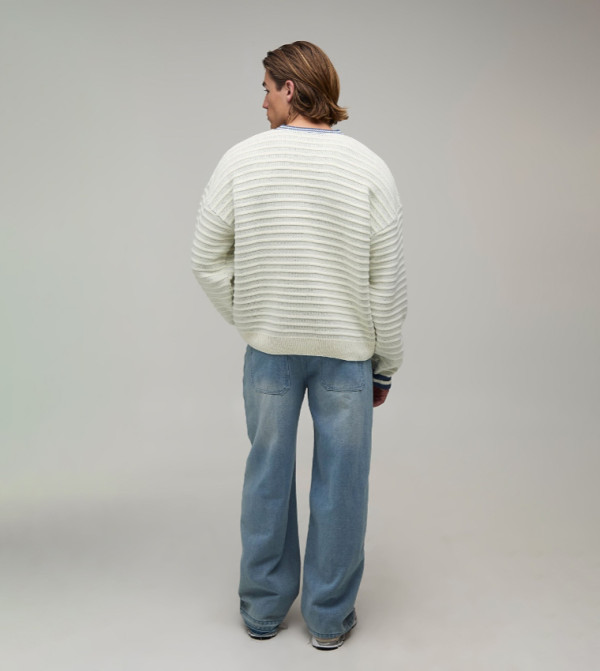 بوهو مان  سترات بياقة V  - بيج V-neck Sweaters