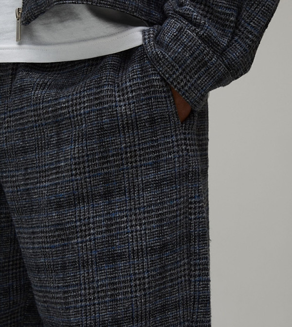 boohooMAN Casual Pants - Grey Casual Pants