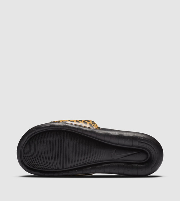 Nike  - Yellow Slides