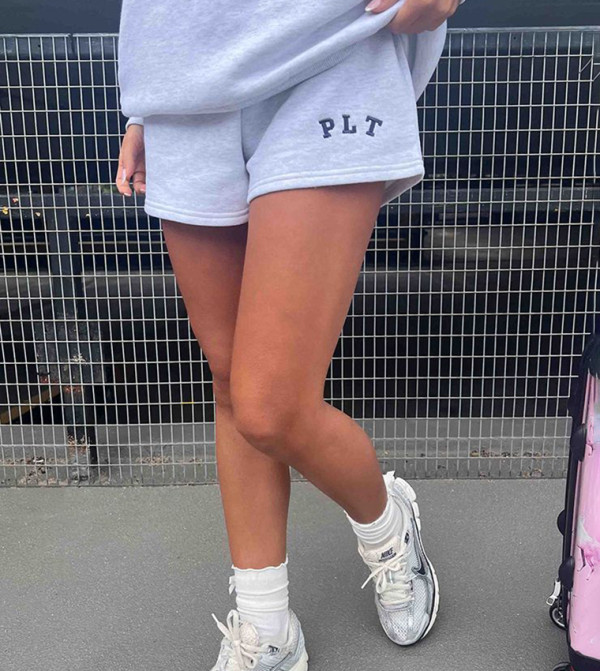 PrettyLittleThing  Shorts - Grey Casual Shorts