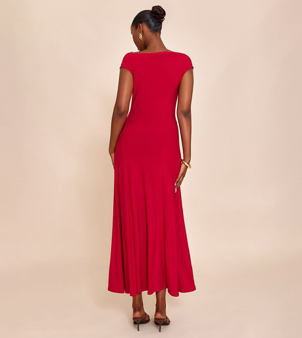 PrettyLittleThing PrettyLittleThing - Red Maxi Dresses