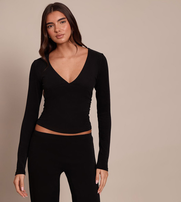 بريتي ليتل ثينغ  توبات قصيرة - أسود Cropped Tops