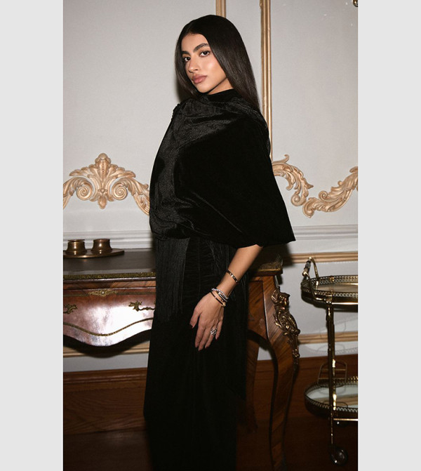 بريتي ليتل ثينغ  modest-dressing - أسود Maxi Dresses