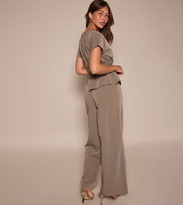 PrettyLittleThing  peplum-play - Khaki Jumpsuits