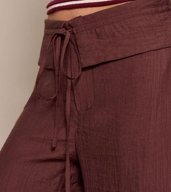 PrettyLittleThing PrettyLittleThing - Brown Casual Pants