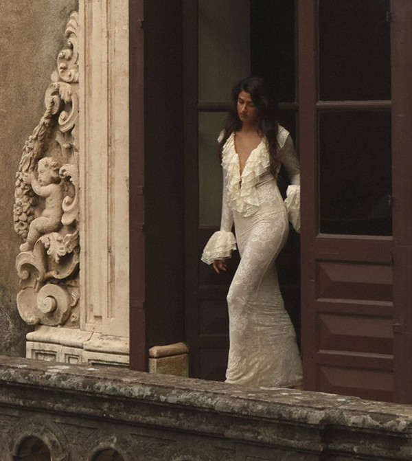 PrettyLittleThing  occasion-wedding-guest - Cream Maxi Dresses