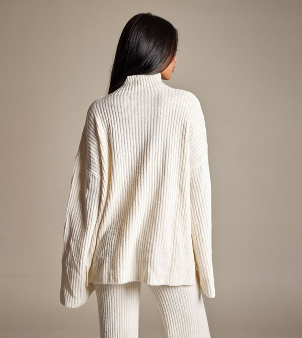 بريتي ليتل ثينغ  سترات و كارديغانات - كريمي  Turtle neck Sweaters