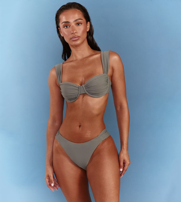 PrettyLittleThing  Swimwear - Grey Bikini Tops