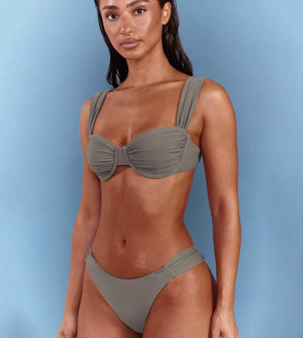 PrettyLittleThing  Swimwear - Grey Bikini Tops