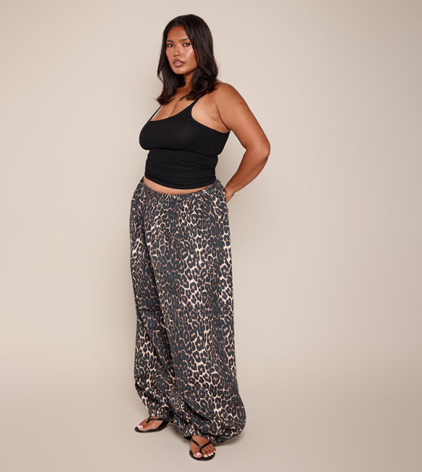 PrettyLittleThing Pants & Leggings - Multi Pants & Leggings