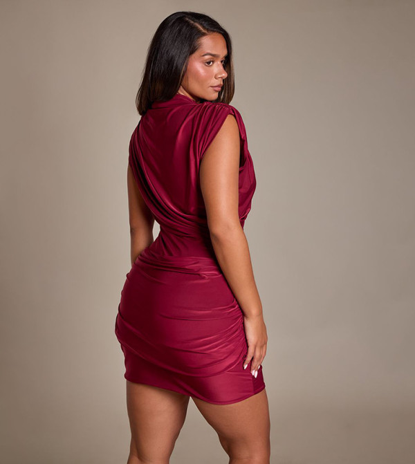 بريتي ليتل ثينغ  فساتين ميني  - بورغندي Mini Dresses