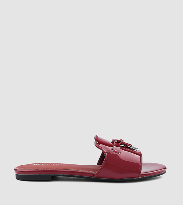 Cuple Cuple - Maroon Flat Sandals