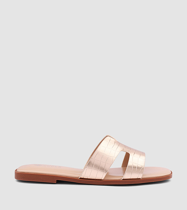 Cuple Cuple - Gold Flat Sandals