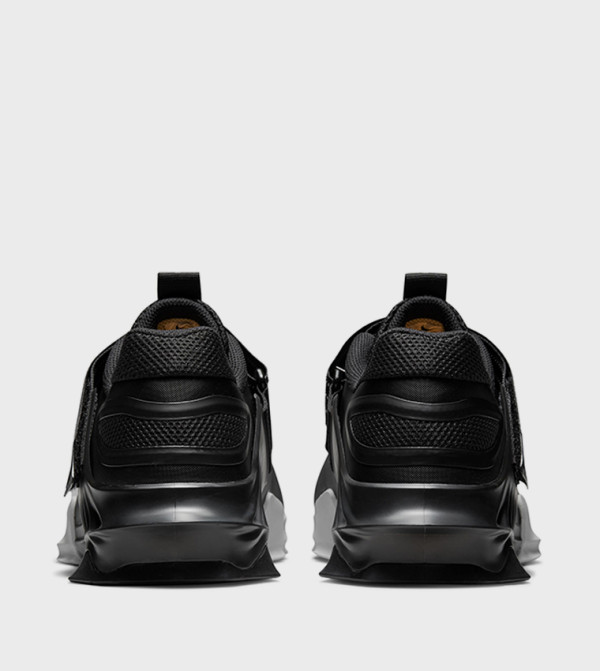 Nike Sportswear - Black Low Top