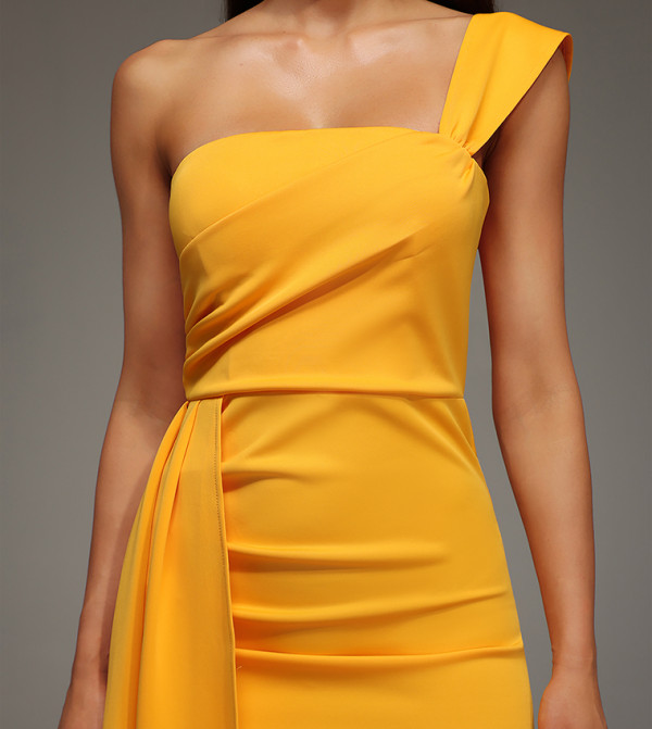 Bella Barnett  - Yellow Maxi Dresses