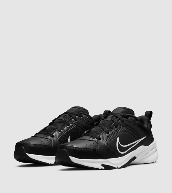 Nike  Sneakers - BLACK Training Shoes