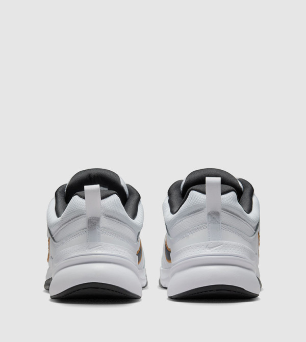 Nike  Collections - White Low Top