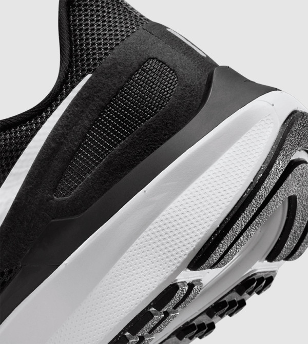 Nike  - Black Running Shoes