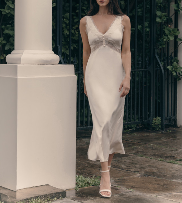 Lichi Lichi - Cream Midi Dresses