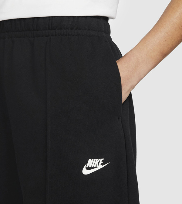Nike  Active Shorts - Black Shorts