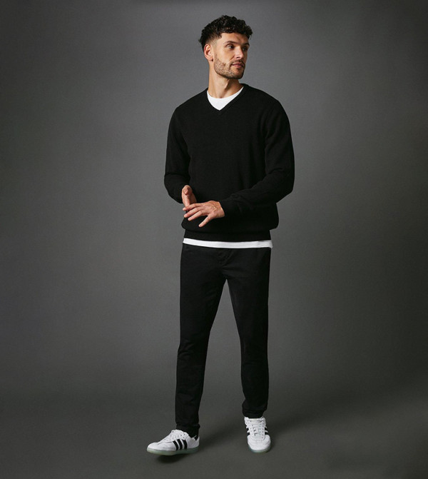 Maine V-neck Sweaters - BLACK V-neck Sweaters