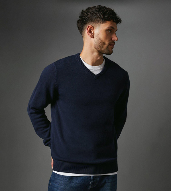 Maine V-neck Sweaters - Navy V-neck Sweaters