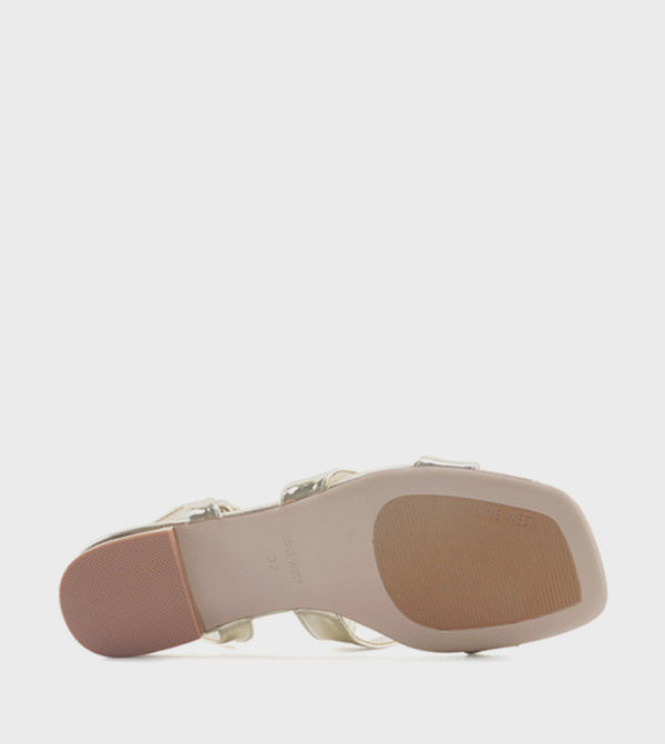 Nine West  vacation-loading-w - Gold Flat Sandals