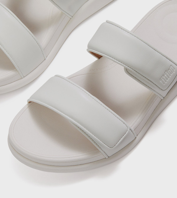 FitFlop FitFlop - White Flat Sandals