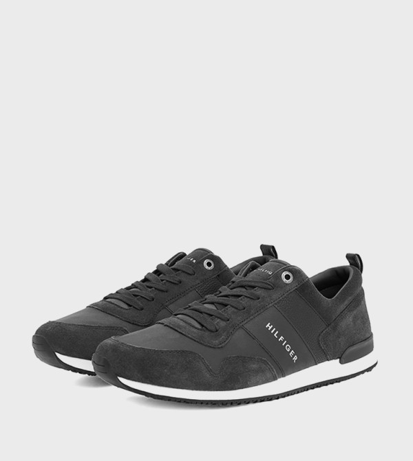 Tommy Hilfiger Tommy Hilfiger - Navy Low Top